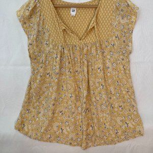 GAP flutter sleeve blouse size S